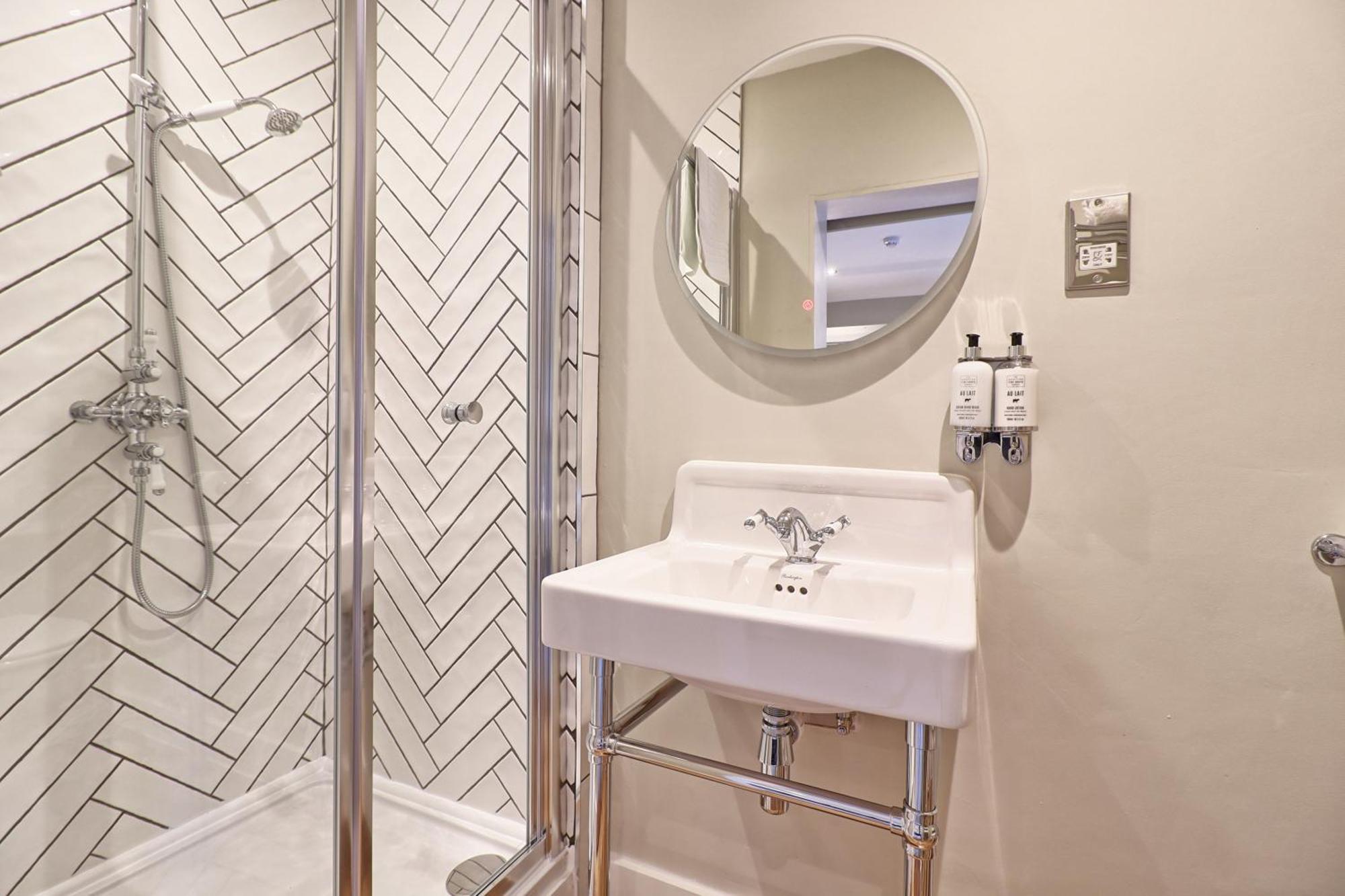 Ranfield'S Brasserie Hotel Rooms Coggeshall Ngoại thất bức ảnh